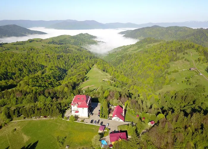 Semesteranläggning (resort) Kamyanka Mizhhirya (Transcarpathia)