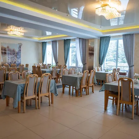 卡姆扬卡度假酒店 Mizhhirya (Transcarpathia)